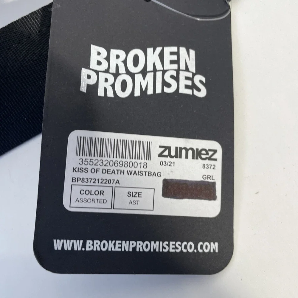 NWT!‎ Broken Promises Skull Lips Kiss Pink Black Fanny Pack Kiss Of Death Zumiez